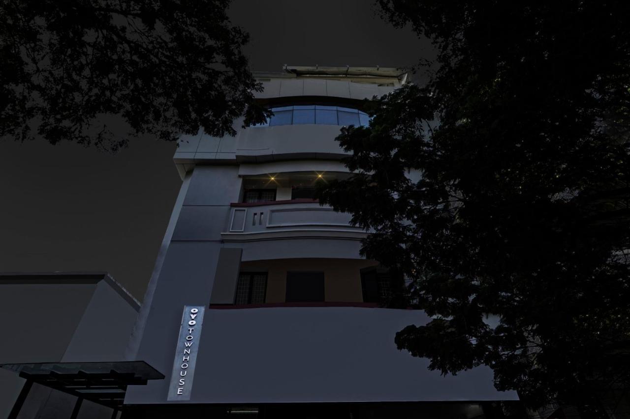 Super Townhouse G Silver Hotels Near Us Biometric Chennai Eksteriør billede