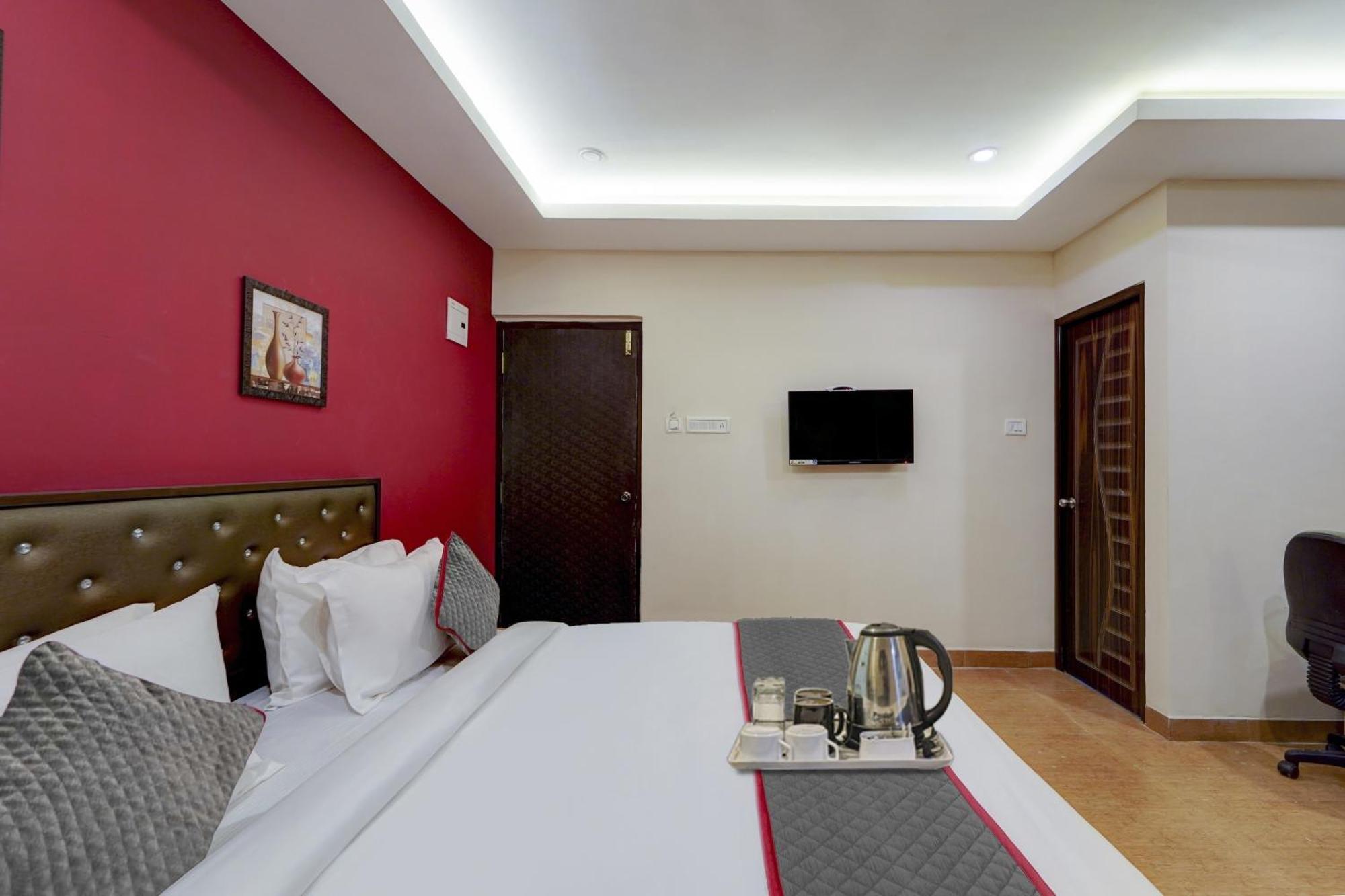 Super Townhouse G Silver Hotels Near Us Biometric Chennai Eksteriør billede